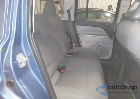 2007 Jeep Patriot Sport z USA, uszkodzony, nr VIN 1J8FF28W77D299902